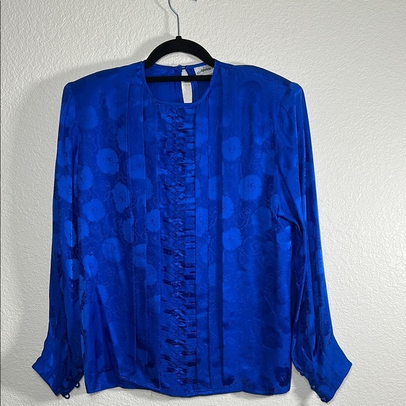 Vintage Silk Elegant Blue Women's Top 8 - Picture 1 of 6